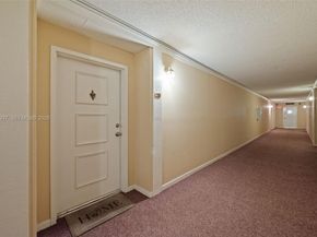 301 Racquet Club Rd 104, Weston FL 33326