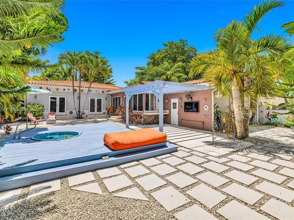 911 Mariana Ave, Coral Gables FL 33134