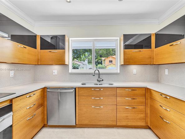 911 Mariana Ave, Coral Gables FL 33134