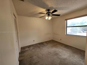 200 SW 95th Ter 200, Pembroke Pines FL 33025