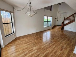 200 SW 95th Ter 200, Pembroke Pines FL 33025