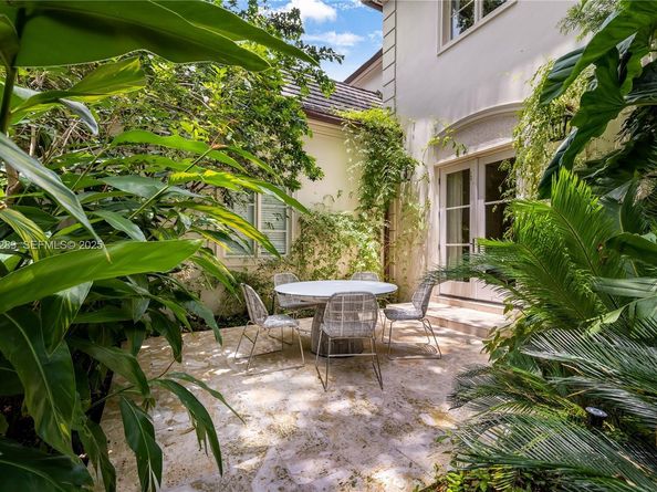 155 San Souci Dr, Coral Gables FL 33133