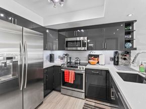 1450 Lincoln Rd 307, Miami Beach FL 33139