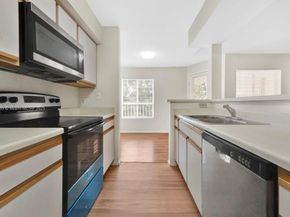 2321 NW 33rd St 215, Oakland Park FL 33309