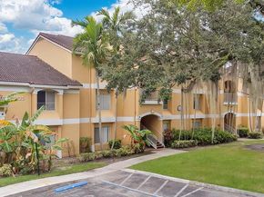 2321 NW 33rd St 215, Oakland Park FL 33309