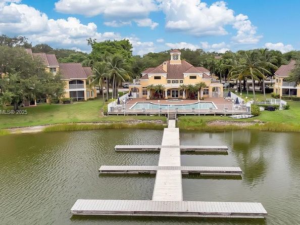 2321 NW 33rd St 215, Oakland Park FL 33309