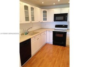 20860 San Simeon Way 4076, Miami FL 33179