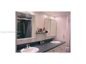 20860 San Simeon Way 4076, Miami FL 33179