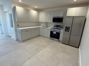 1271 NW 38th St, Miami FL 33142