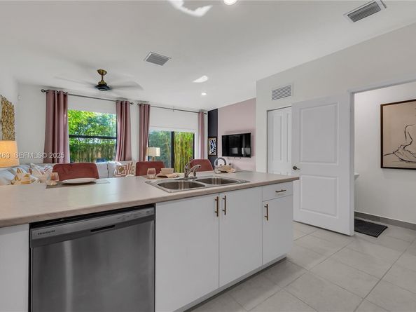 12976 SW 233rd Ter, Homestead FL 33032