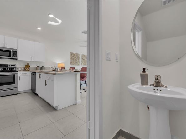 12976 SW 233rd Ter, Homestead FL 33032