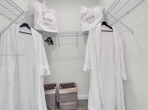 12976 SW 233rd Ter, Homestead FL 33032