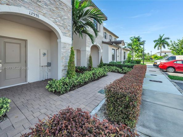 12976 SW 233rd Ter, Homestead FL 33032