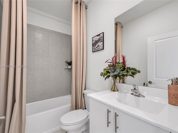 12976 SW 233rd Ter, Homestead FL 33032