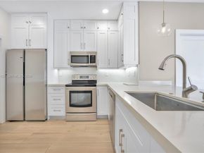 16922 SW 35th St, Miramar FL 33027