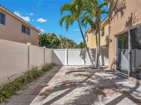 16922 SW 35th St, Miramar FL 33027