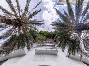 1750 N Bayshore Dr 2402, Miami FL 33132