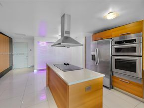 2950 NE 188th St 302, Aventura FL 33180