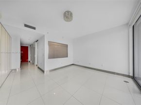 2950 NE 188th St 302, Aventura FL 33180