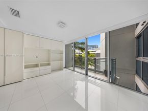 2950 NE 188th St 302, Aventura FL 33180