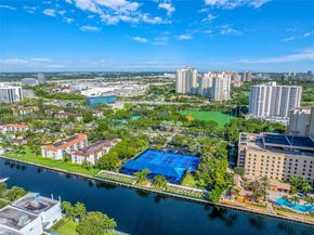 2950 NE 188th St 302, Aventura FL 33180