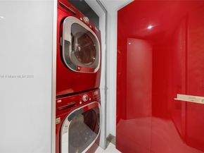 2950 NE 188th St 302, Aventura FL 33180
