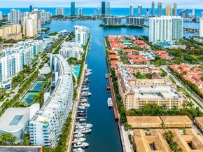 2950 NE 188th St 302, Aventura FL 33180
