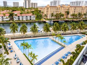 2950 NE 188th St 302, Aventura FL 33180
