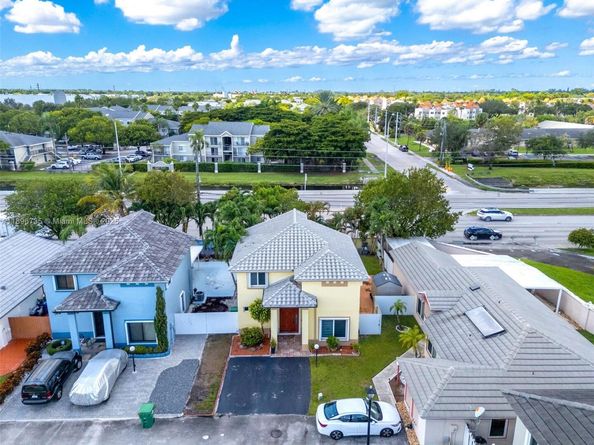 18536 NW 56th Pl, Miami Gardens FL 33055