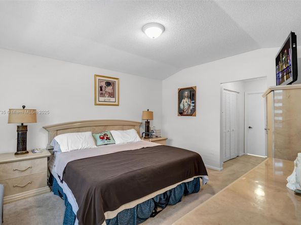 18536 NW 56th Pl, Miami Gardens FL 33055