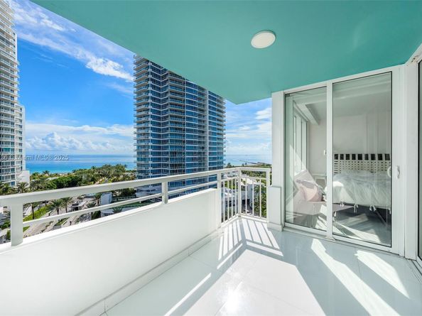 400 S Pointe Dr 1104, Miami Beach FL 33139