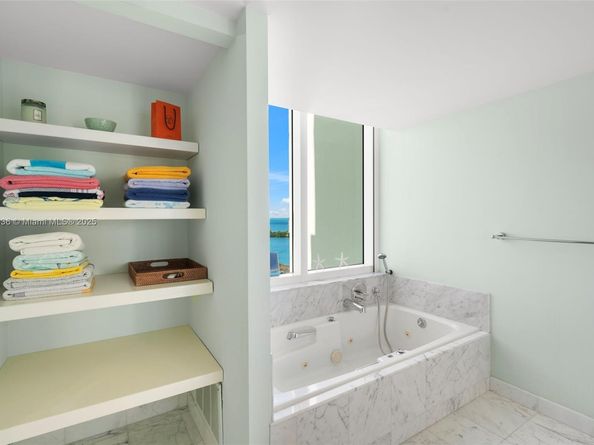400 S Pointe Dr 1104, Miami Beach FL 33139