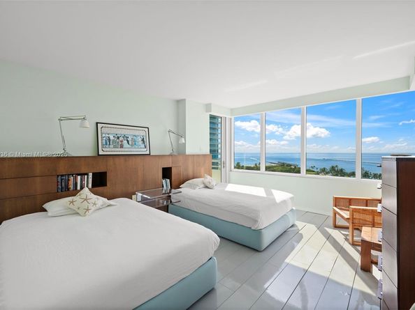 400 S Pointe Dr 1104, Miami Beach FL 33139