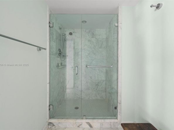 400 S Pointe Dr 1104, Miami Beach FL 33139