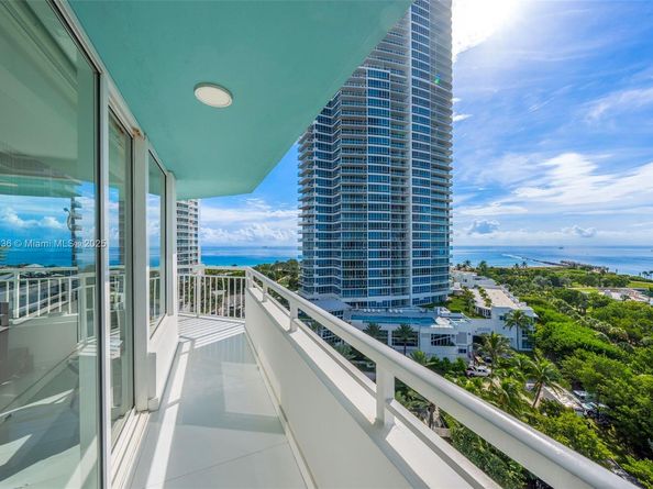 400 S Pointe Dr 1104, Miami Beach FL 33139