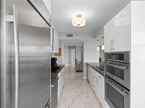 3500 Mystic Pointe Dr 1403, Aventura FL 33180
