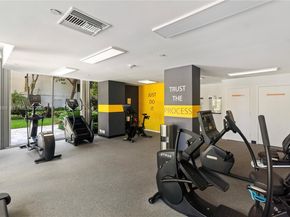 3500 Mystic Pointe Dr 1403, Aventura FL 33180