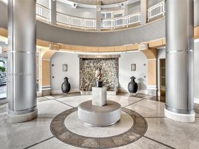 848 Brickell Key Dr 2702, Miami FL 33131