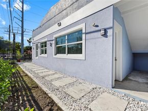 305 NW 58th St, Miami FL 33127