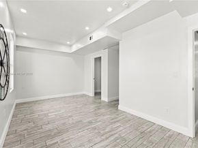 305 NW 58th St, Miami FL 33127