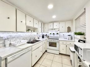9120 Fontainebleau Blvd 404, Miami FL 33172