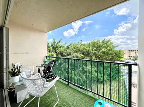 9120 Fontainebleau Blvd 404, Miami FL 33172