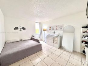 9120 Fontainebleau Blvd 404, Miami FL 33172
