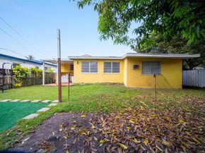 3340 SW 7th St, Miami FL 33135