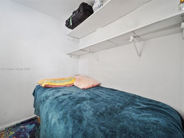 3340 SW 7th St, Miami FL 33135