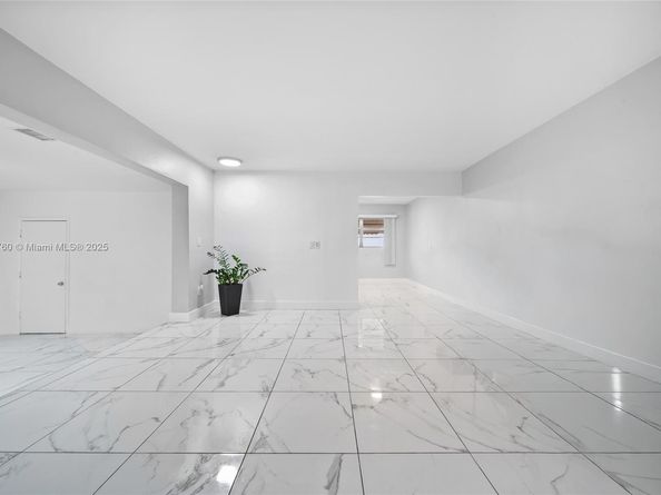 3340 SW 7th St, Miami FL 33135