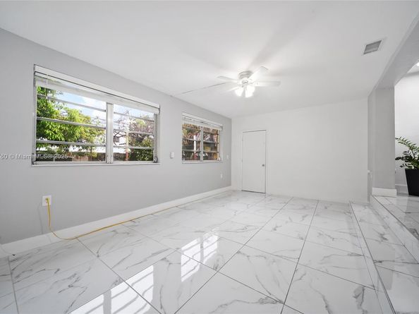 3340 SW 7th St, Miami FL 33135
