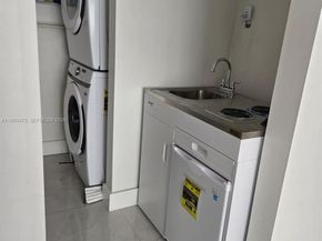 1213 NW 6th Ave, Fort Lauderdale FL 33311