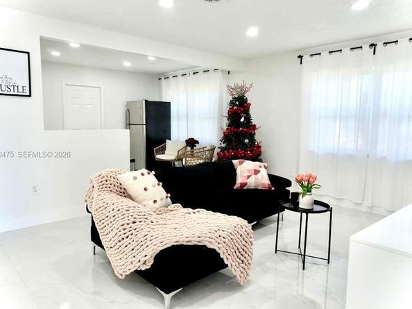 1213 NW 6th Ave, Fort Lauderdale FL 33311