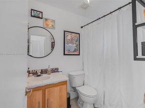 2196 NE 167th St 1114, North Miami Beach FL 33162